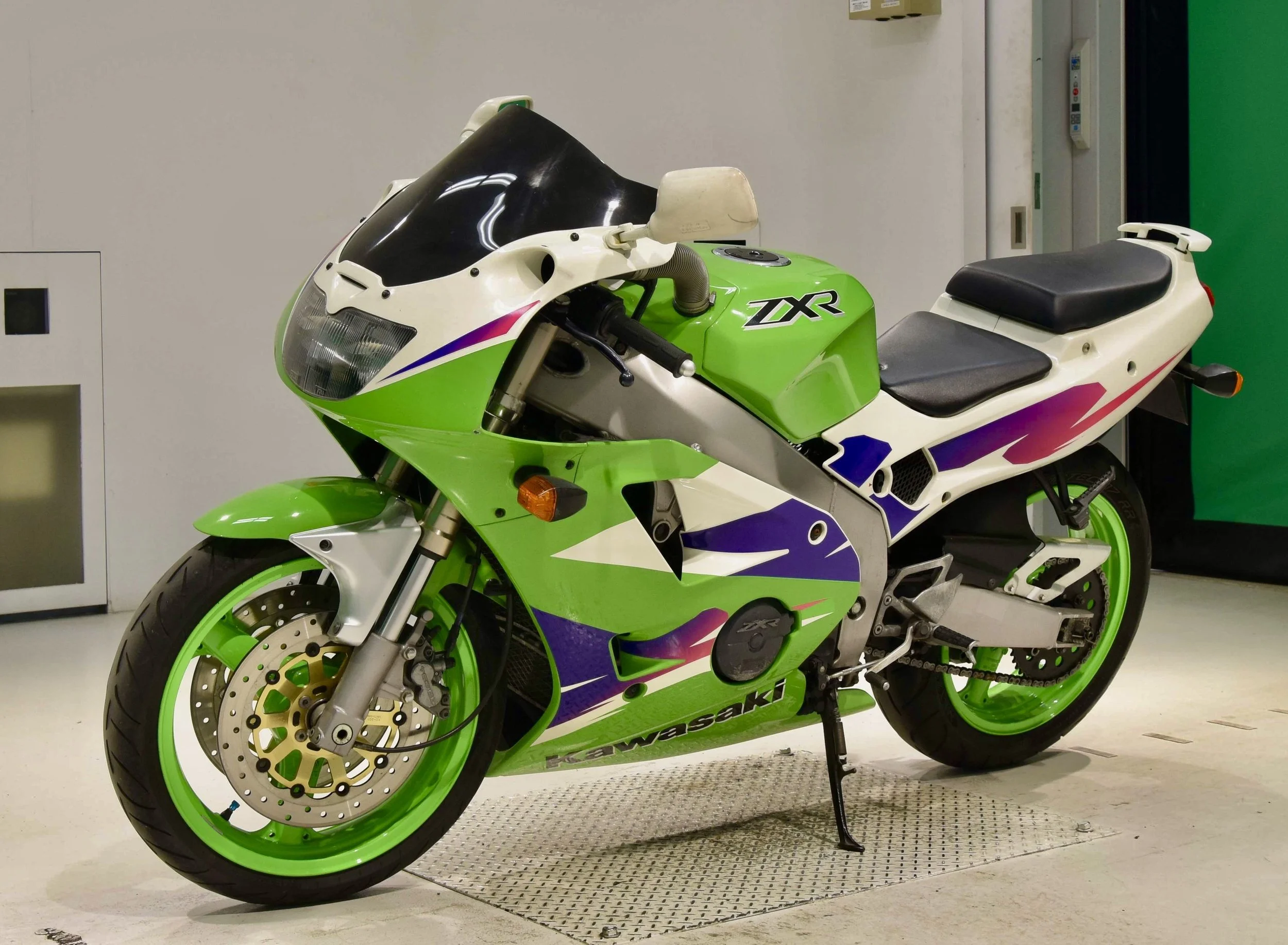 Moto2 Imports